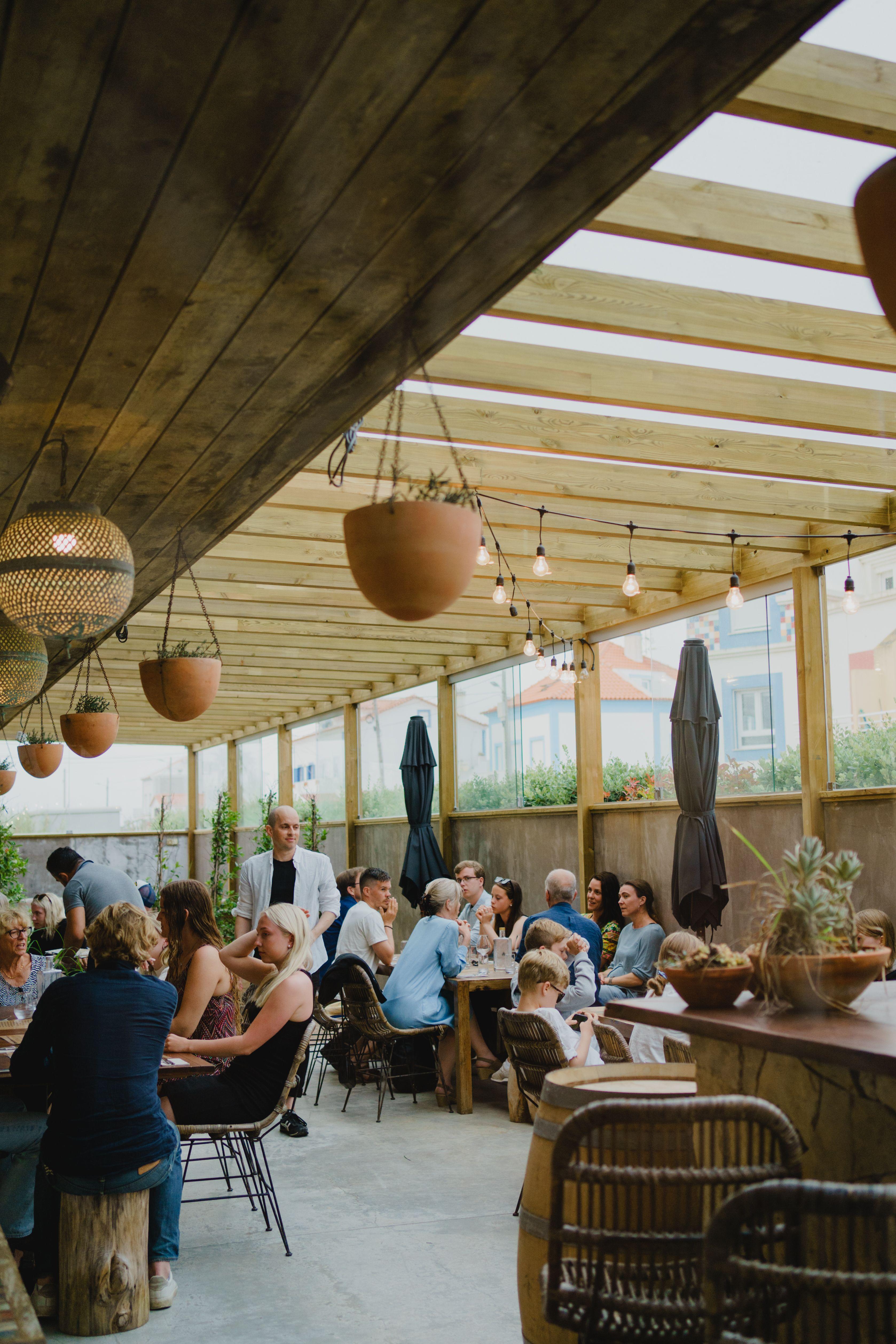Miljöbild från en restaurang i Baleal